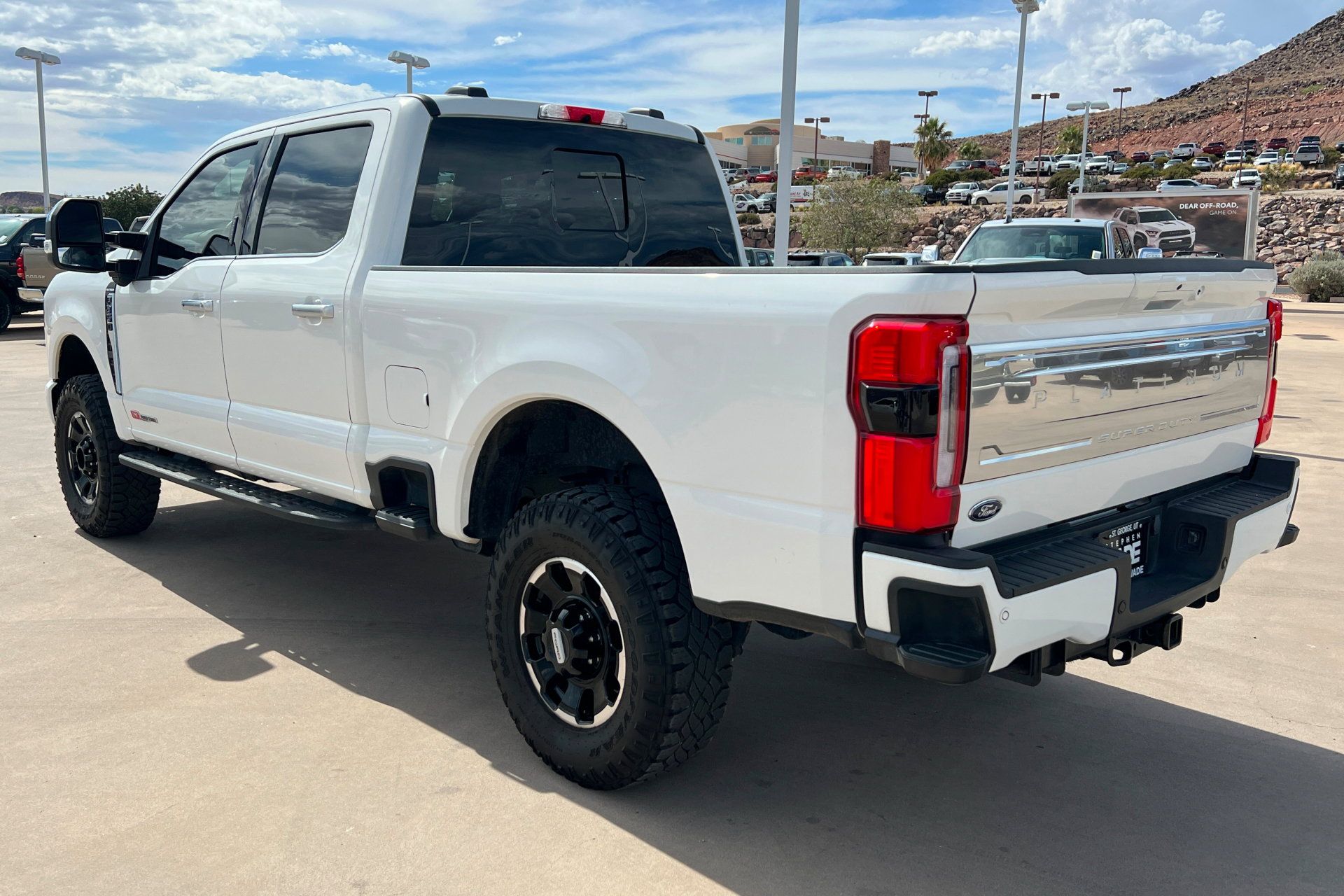 Used 2026 Ford F350 Platinum w/ Platinum Plus Package AWD/4WD image 3