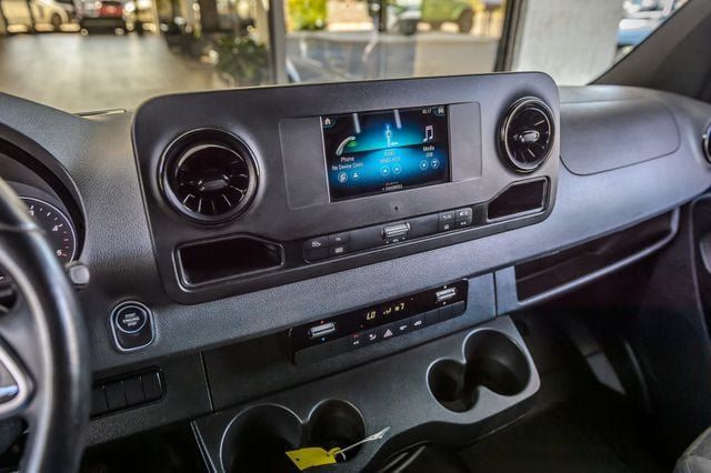 Used 2021 Mercedes-Benz Sprinter 2500 w/ Premium Package image 22