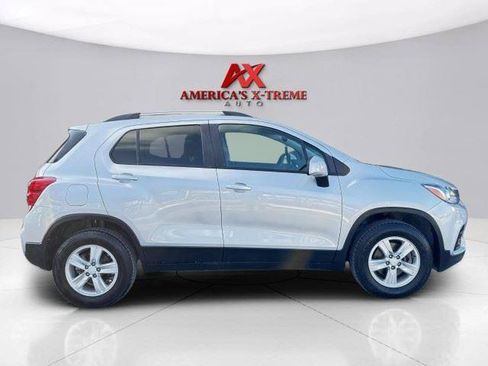 Used 2021 Chevrolet Trax LT w/ Driver Confidence Package AWD/4WD image 7