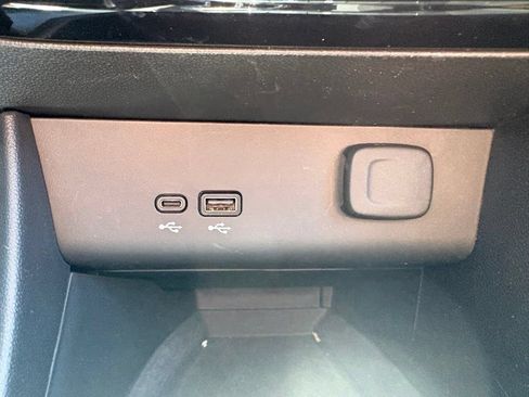 Used 2025 Buick Encore GX Sport Touring w/ Comfort Package FWD image 23