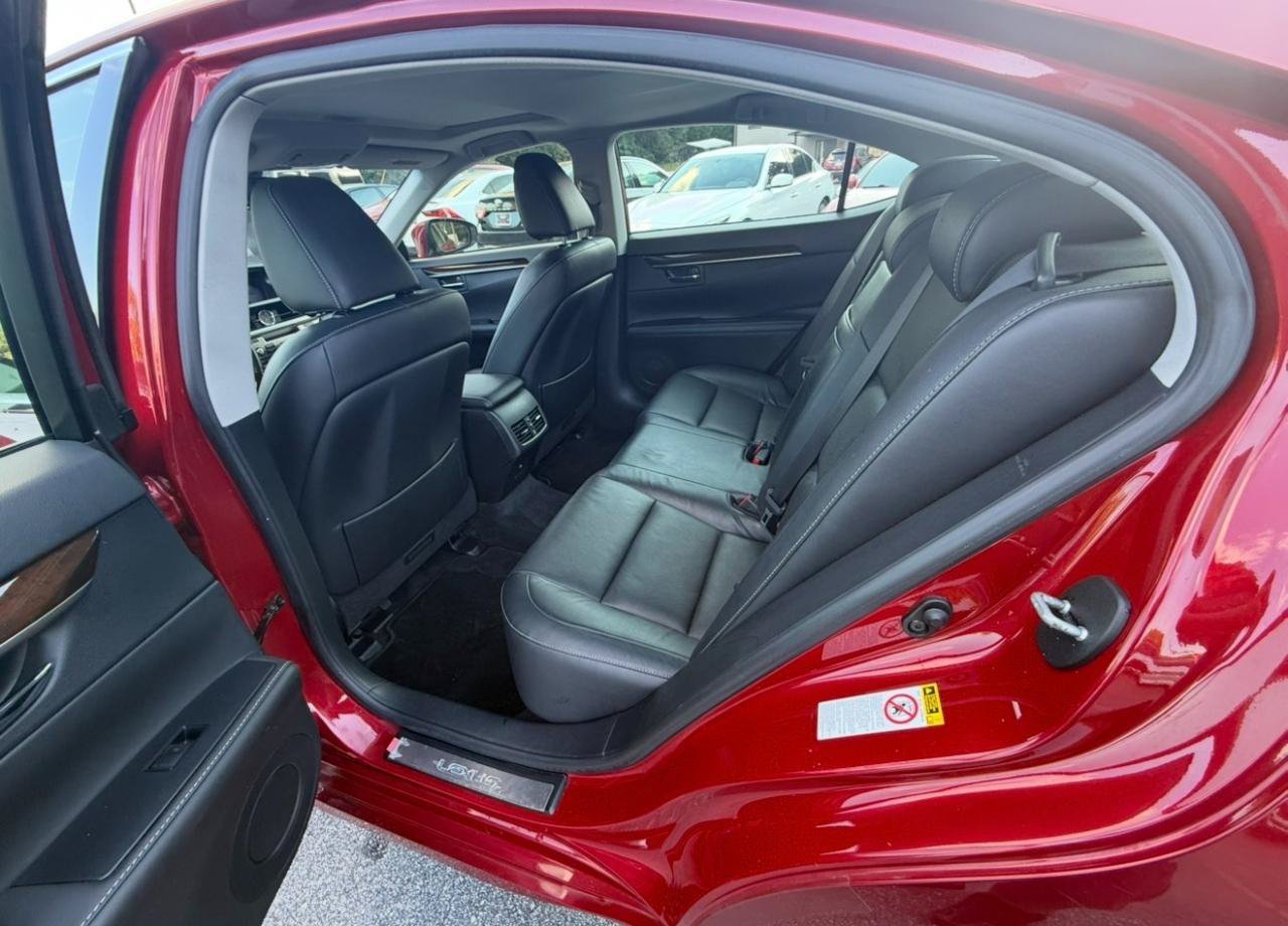 Used 2013 Lexus ES 350 w/ Luxury Pkg FWD image 10