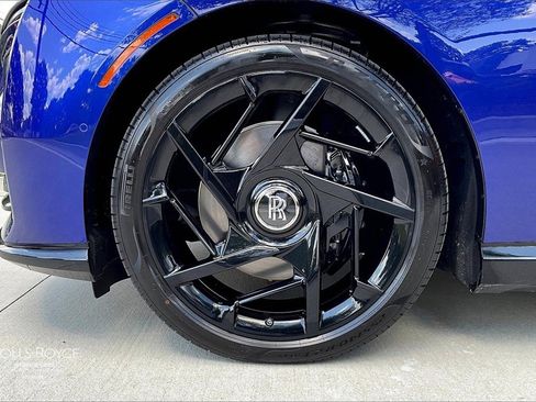 New 2025 Rolls-Royce Spectre Black Badge image 11
