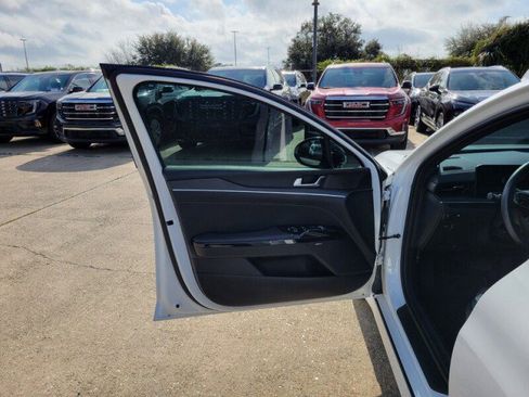 Used 2025 Kia K5 GT-Line w/ GT-Line Premium Package image 12