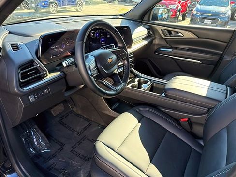 Certified 2025 Chevrolet Traverse LT image 15