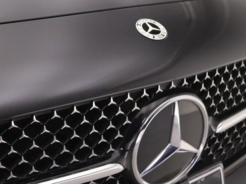 Certified 2025 Mercedes-Benz CLE 300 4MATIC Coupe image 29