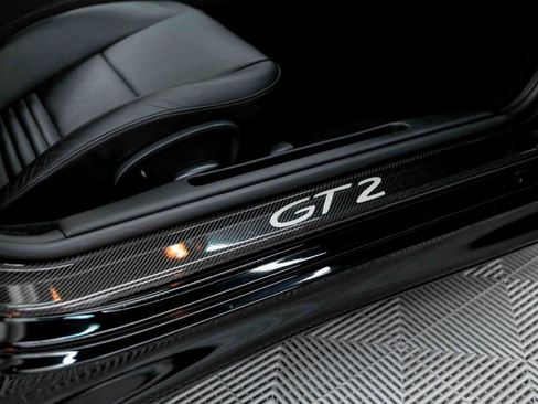 Used 2002 Porsche 911 GT2 RWD image 55