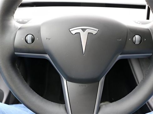 Used 2023 Tesla Model 3 Long Range image 17
