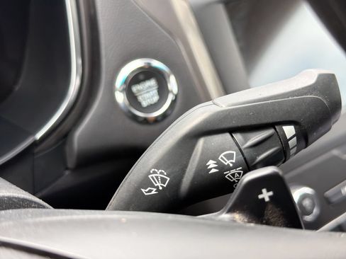 Used 2020 Ford Fusion SE FWD image 26