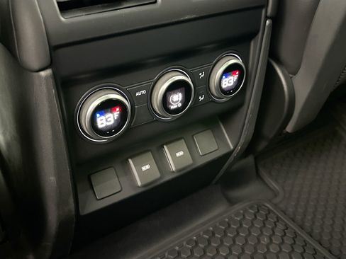 Certified 2024 Land Rover Defender 130 S image 29