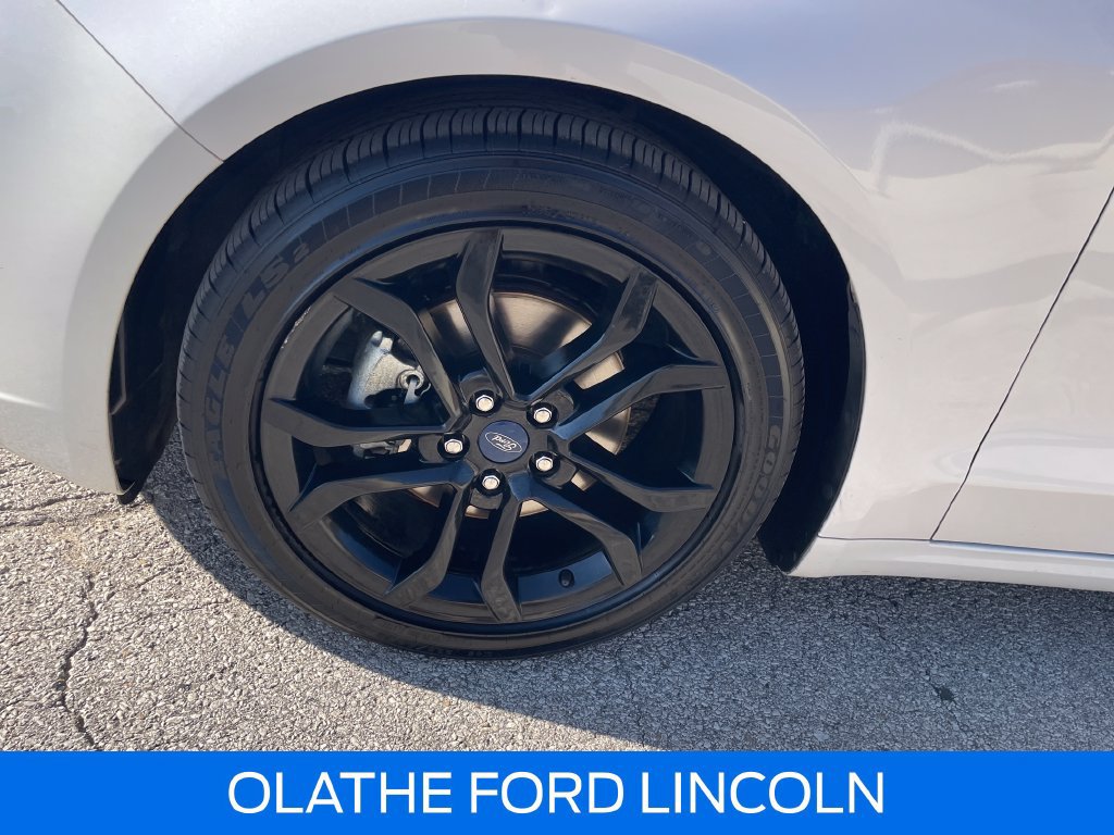 Used 2019 Ford Fusion SEL FWD image 30