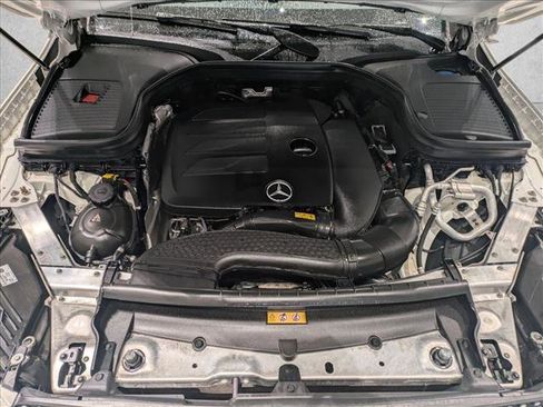 Certified 2022 Mercedes-Benz GLC 300 4MATIC image 23