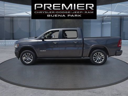 Used 2019 RAM 1500 Laramie AWD/4WD image 5