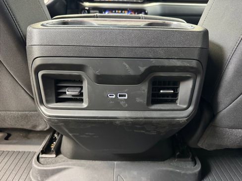 Used 2025 Chevrolet Silverado 1500 LT AWD/4WD image 18