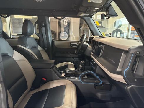 Used 2024 Ford Bronco Wildtrak AWD/4WD image 36