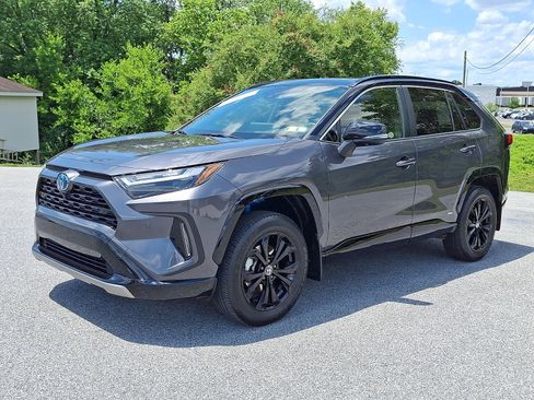 Certified 2024 Toyota RAV4 XSE w/ Advanced Technology Package AWD/4WD image 3