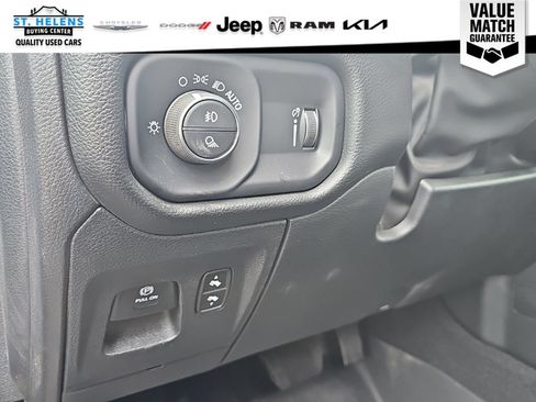 Used 2025 RAM 1500 Big Horn AWD/4WD image 19