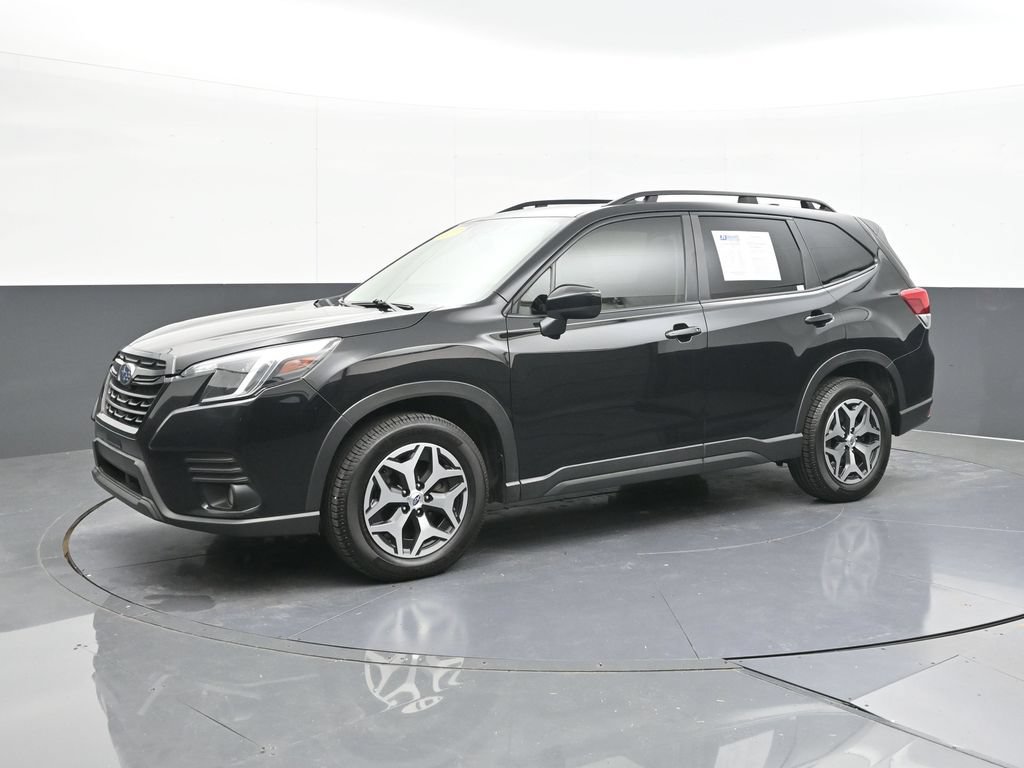 Used 2023 Subaru Forester Premium AWD/4WD image 5