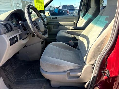 Used 2007 Ford Freestar SE image 9