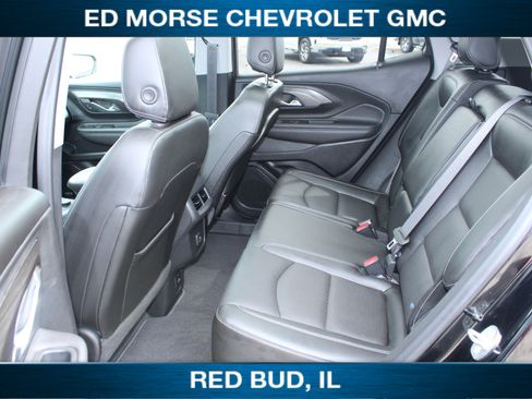 Used 2022 GMC Terrain SLT w/ Infotainment Package II FWD image 22
