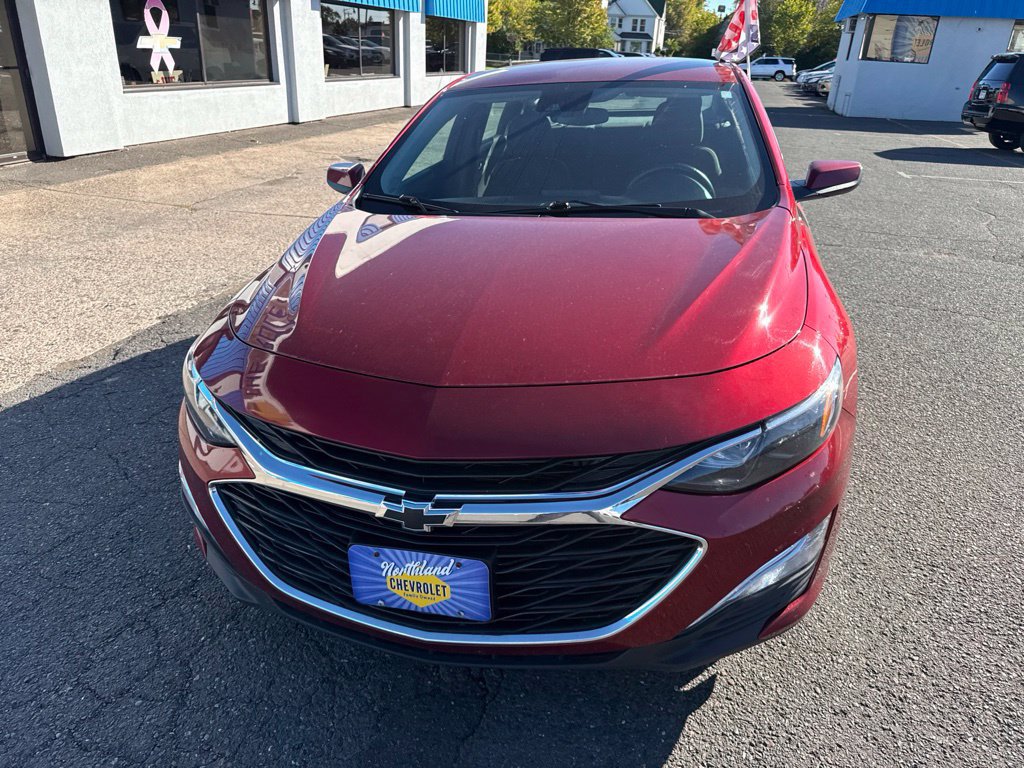 Used 2024 Chevrolet Malibu RS FWD image 3