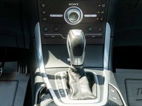 Used 2018 Ford Edge Sport w/ Equipment Group 401A AWD/4WD image 15