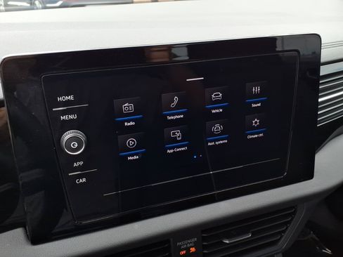 Certified 2026 Volkswagen Jetta Sport FWD image 26