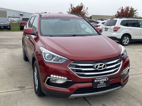 Used 2017 Hyundai Santa Fe Sport image 8