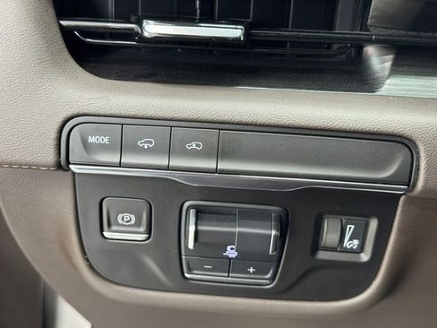 Used 2021 Cadillac Escalade ESV Sport w/ Driver Assist Tech Package RWD image 33