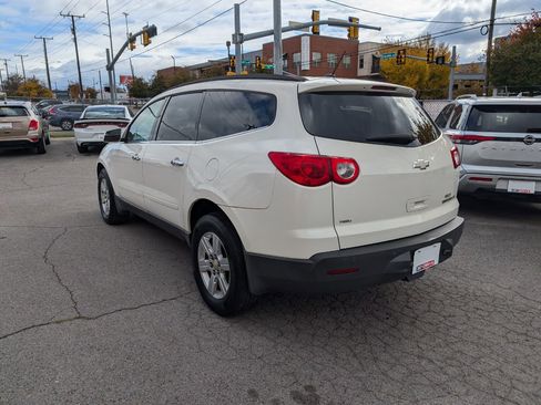 Used 2011 Chevrolet Traverse LT image 8
