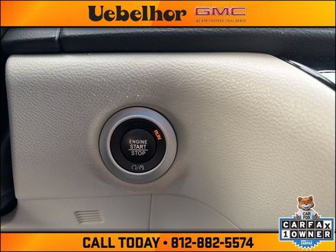 Used 2022 Chrysler Pacifica Touring-L FWD image 27