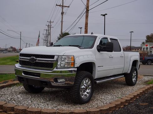 Used 2014 Chevrolet Silverado 2500 LTZ image 3
