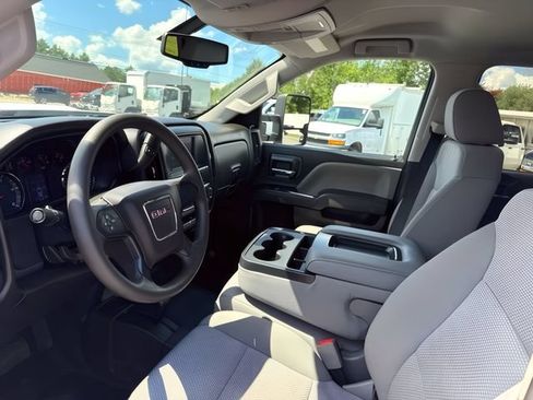 Used 2019 GMC Sierra 2500 4x4 Crew Cab w/ Sierra Convenience Package image 15