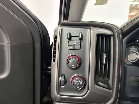 Used 2016 GMC Sierra 1500 SLT w/ All-Terrain Package AWD/4WD image 11