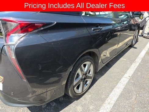 Used 2018 Toyota Prius Four Touring FWD image 11
