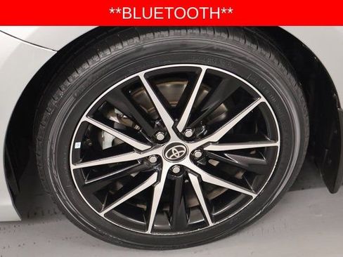 Used 2022 Toyota Camry SE image 8