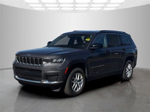 Certified 2023 Jeep Grand Cherokee L Laredo image 3