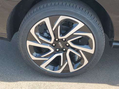 New 2027 Lincoln Navigator Reserve AWD/4WD image 5