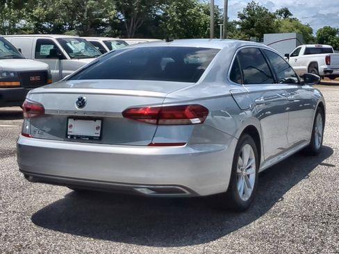 Used 2020 Volkswagen Passat 2.0T SE FWD image 8