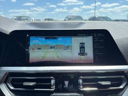 Used 2021 BMW 330i Sedan w/ Premium Package image 20