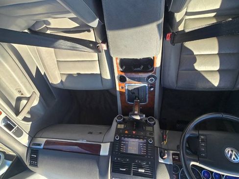 Used 2005 Volkswagen Touareg V6 AWD/4WD image 35