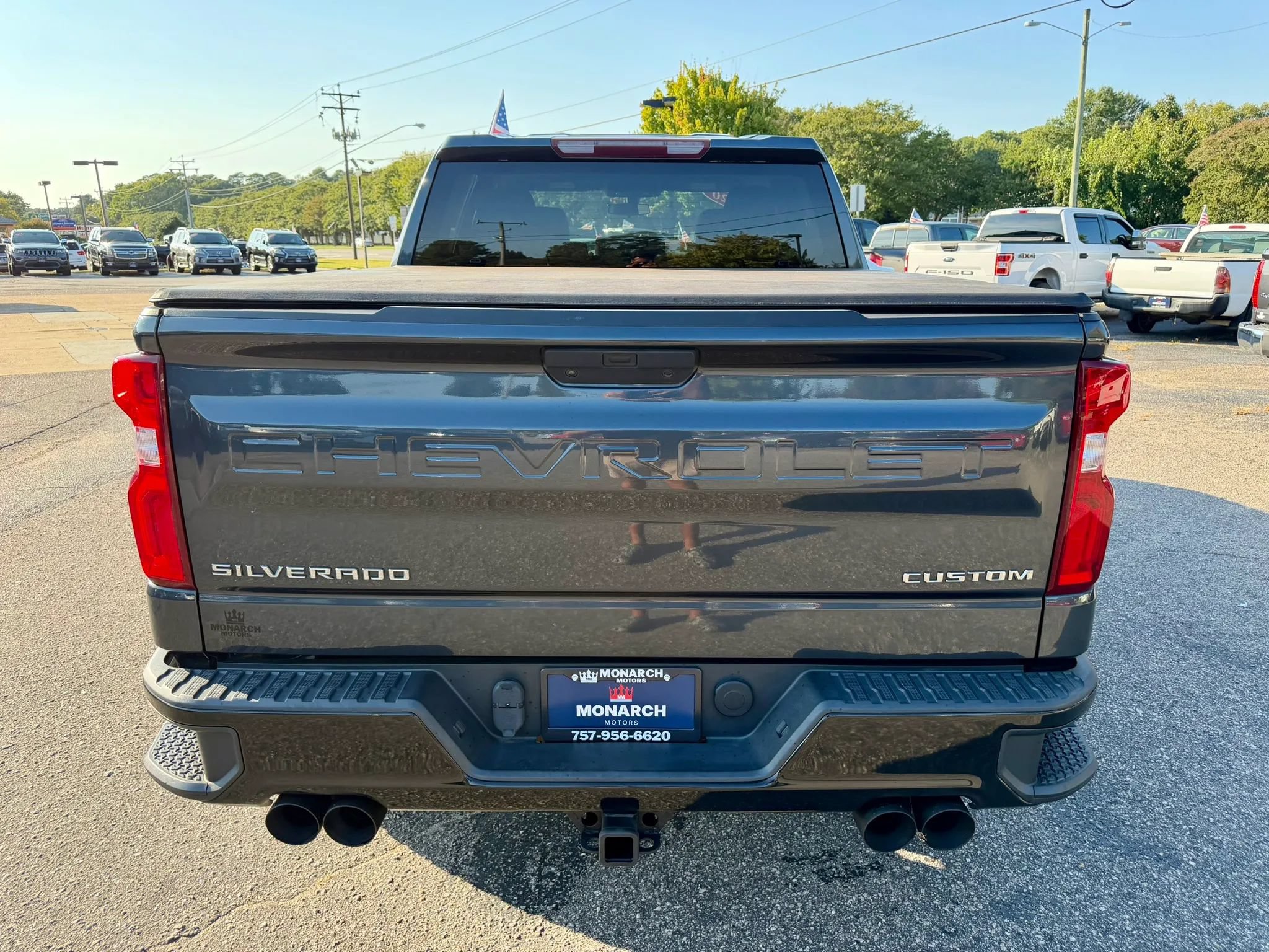 Used 2020 Chevrolet Silverado 1500 Custom Trail Boss w/ Custom Convenience Package AWD/4WD image 4