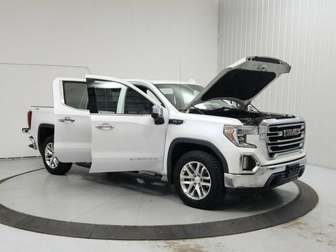 Used 2021 GMC Sierra 1500 SLT w/ SLT Convenience Package AWD/4WD image 9