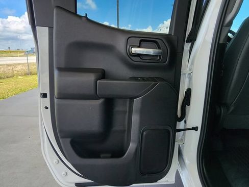 Used 2026 GMC Sierra 1500 Pro w/ Pro Value Package AWD/4WD image 15