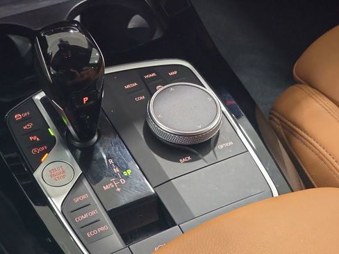 Used 2024 BMW X3 sDrive30i w/ Convenience Package RWD image 20