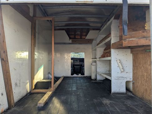 Used 2017 Chevrolet Express 3500 image 13