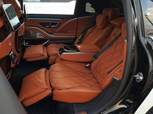 Used 2023 Mercedes-Benz Maybach S 580 Maybach S 580 image 24