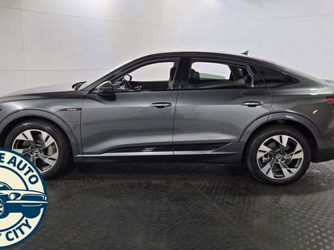 Used 2021 Audi e-tron Premium image 4