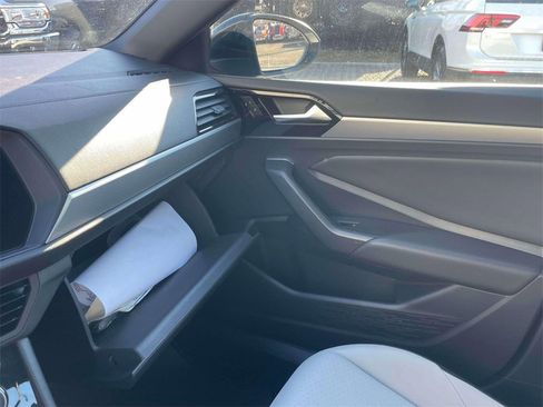 Used 2019 Volkswagen Jetta R-Line image 33