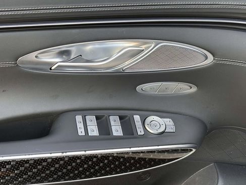 Used 2023 Genesis GV70 3.5T Sport w/ Sport Prestige Package AWD/4WD image 13