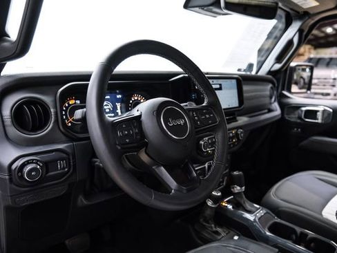 Used 2024 Jeep Wrangler Unlimited Rubicon 392 AWD/4WD image 16